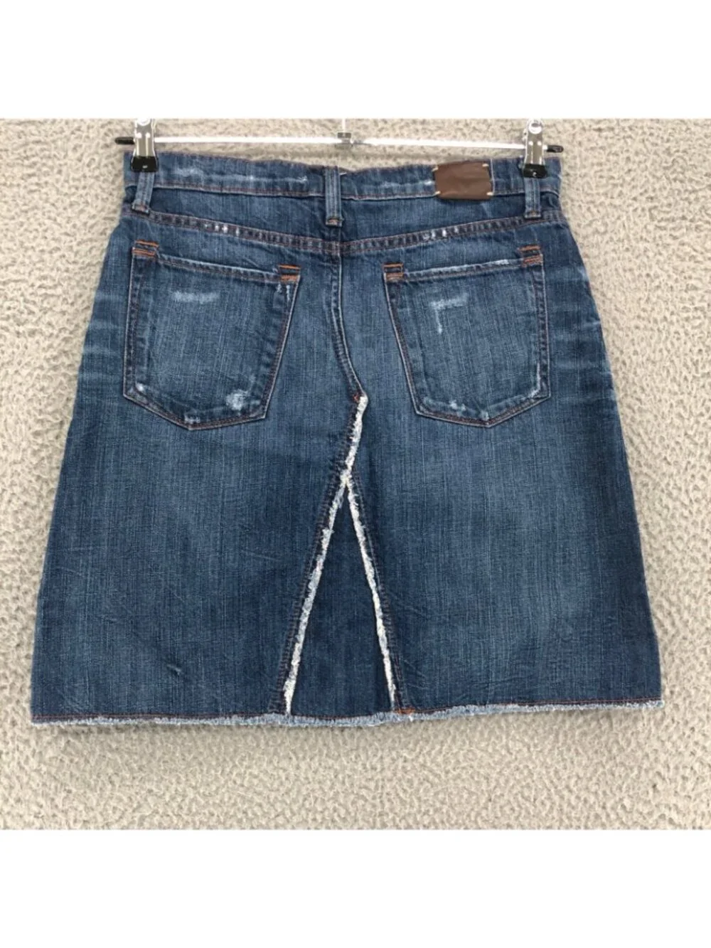 Banana Republic Skirt Womens 26 Blue Denim Mini Raw Hem Distressed Frayed Pocket